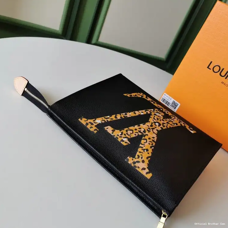 Official Brother Sam 20DJ570190 Loewe Bags 0507